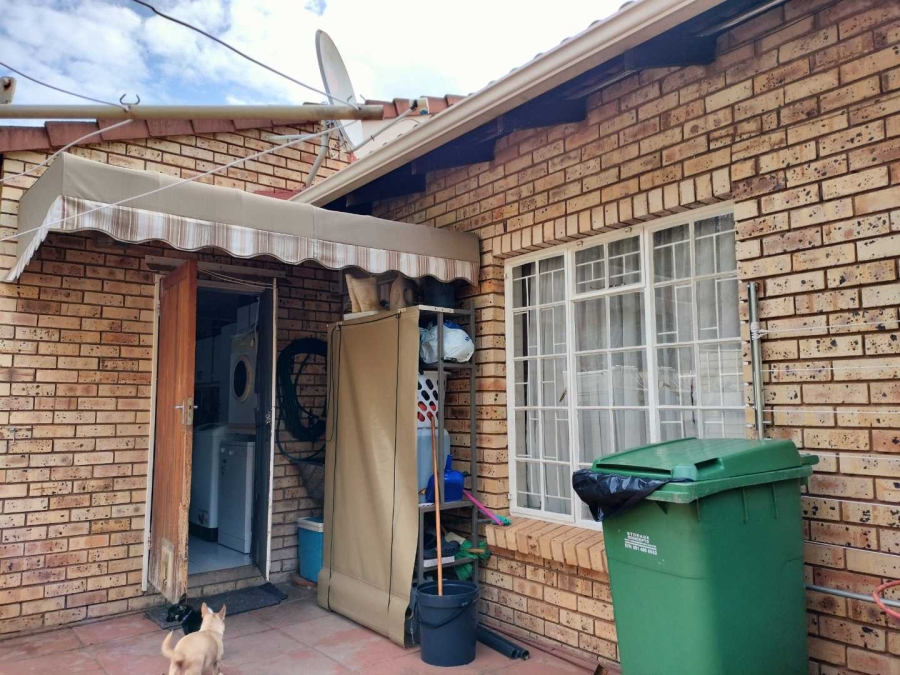 3 Bedroom Property for Sale in Baysvalley Free State